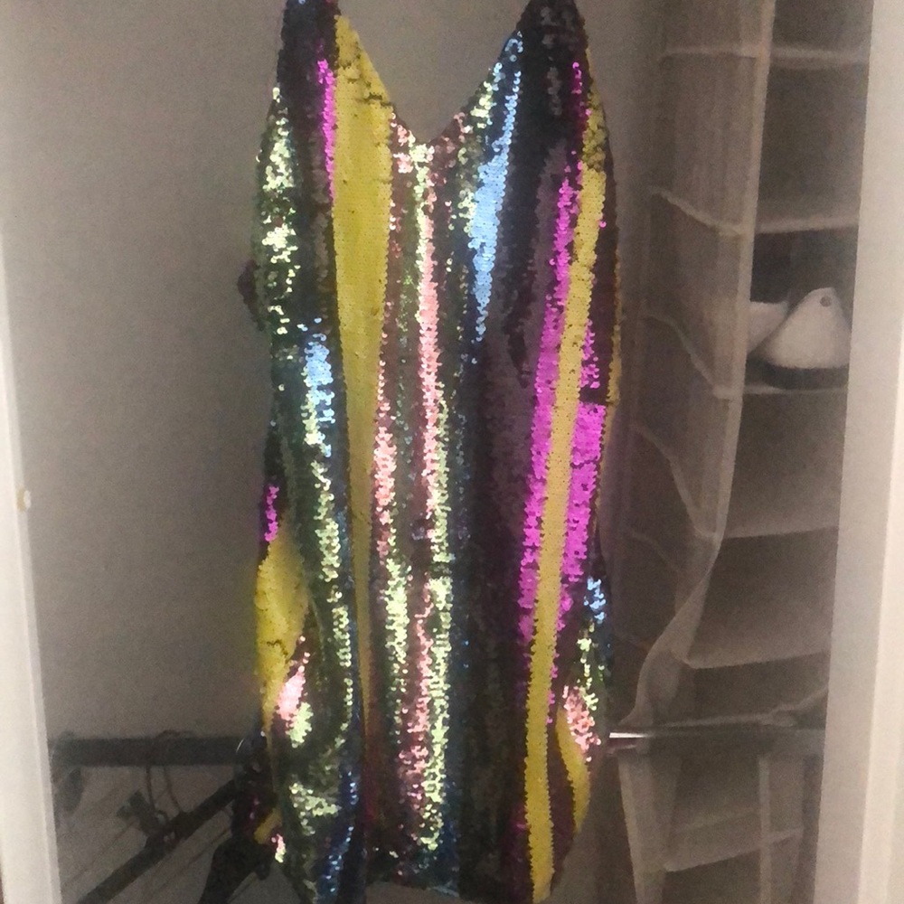 Gorgeous boutique sequin multicolor party dress